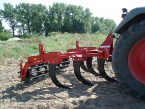 Глубокорыхлитель EXPOM PEGAZ 4206 Глубокорыхлитель EXPOM PEGAZ 4206
