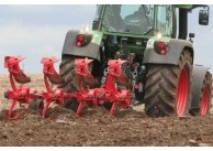 Оборотный плуг Unia IBIS М 2+1  (c болтовой защитой)